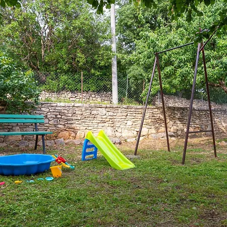 Feriehus In With Wifi Pridraga